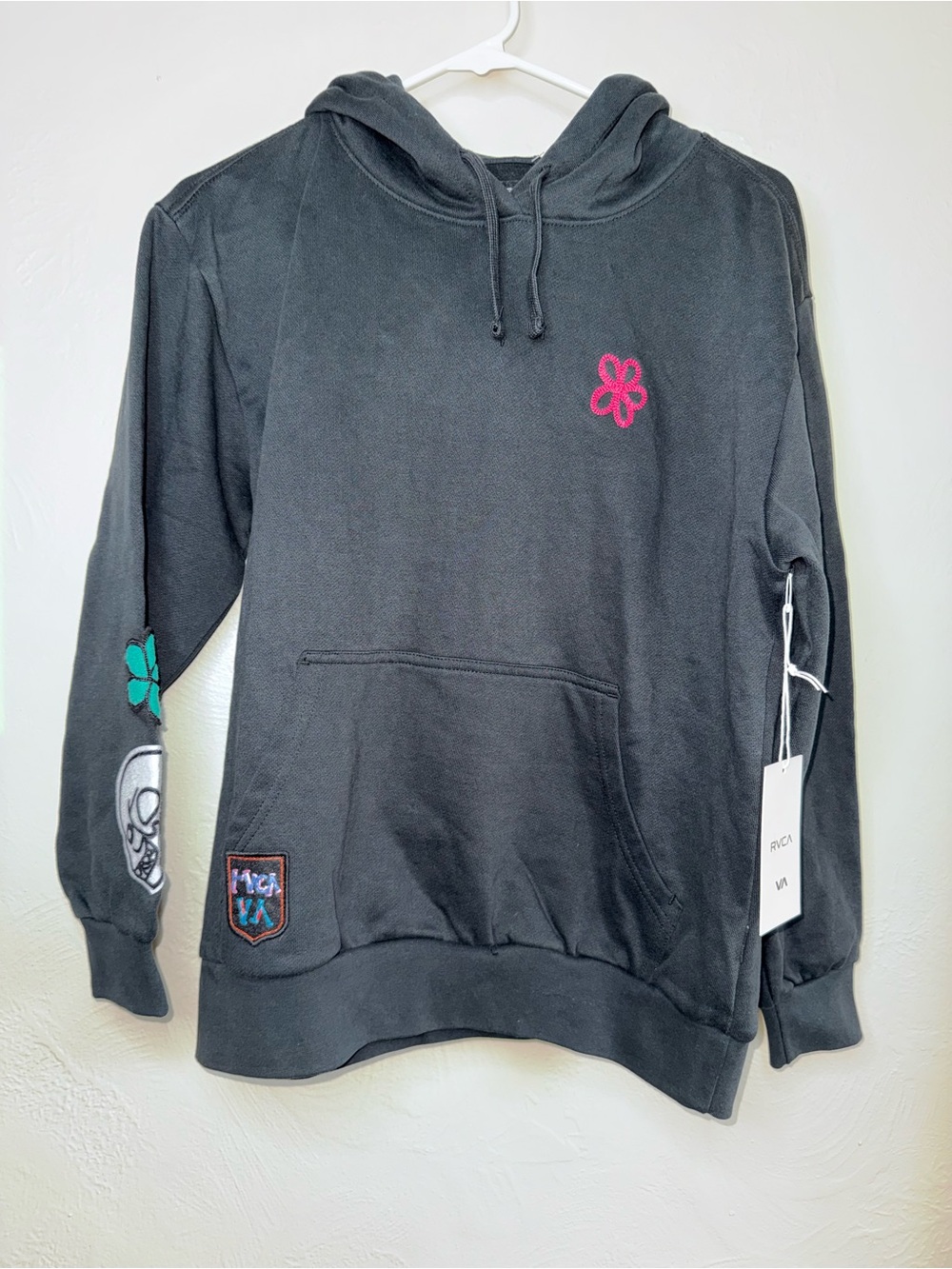 RVCA Black Hoodie‎ with graphics NWT